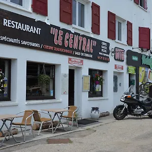 Le Hotel